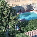 Casa Boodes Parking Pool Garden
