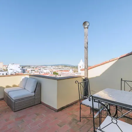 Casa Boodes Parking Pool Garden * Lagos